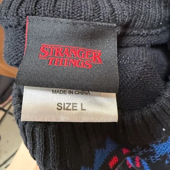 Men’s Netflix Stranger Things Black and Blue Sweater—Size L - Picture 3 of 8